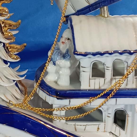 Chinese Porcelain Dragon Boat  Ship Lighted Sculpture TV  Lamp  24K Gold Vintage - Picture 7 of 16